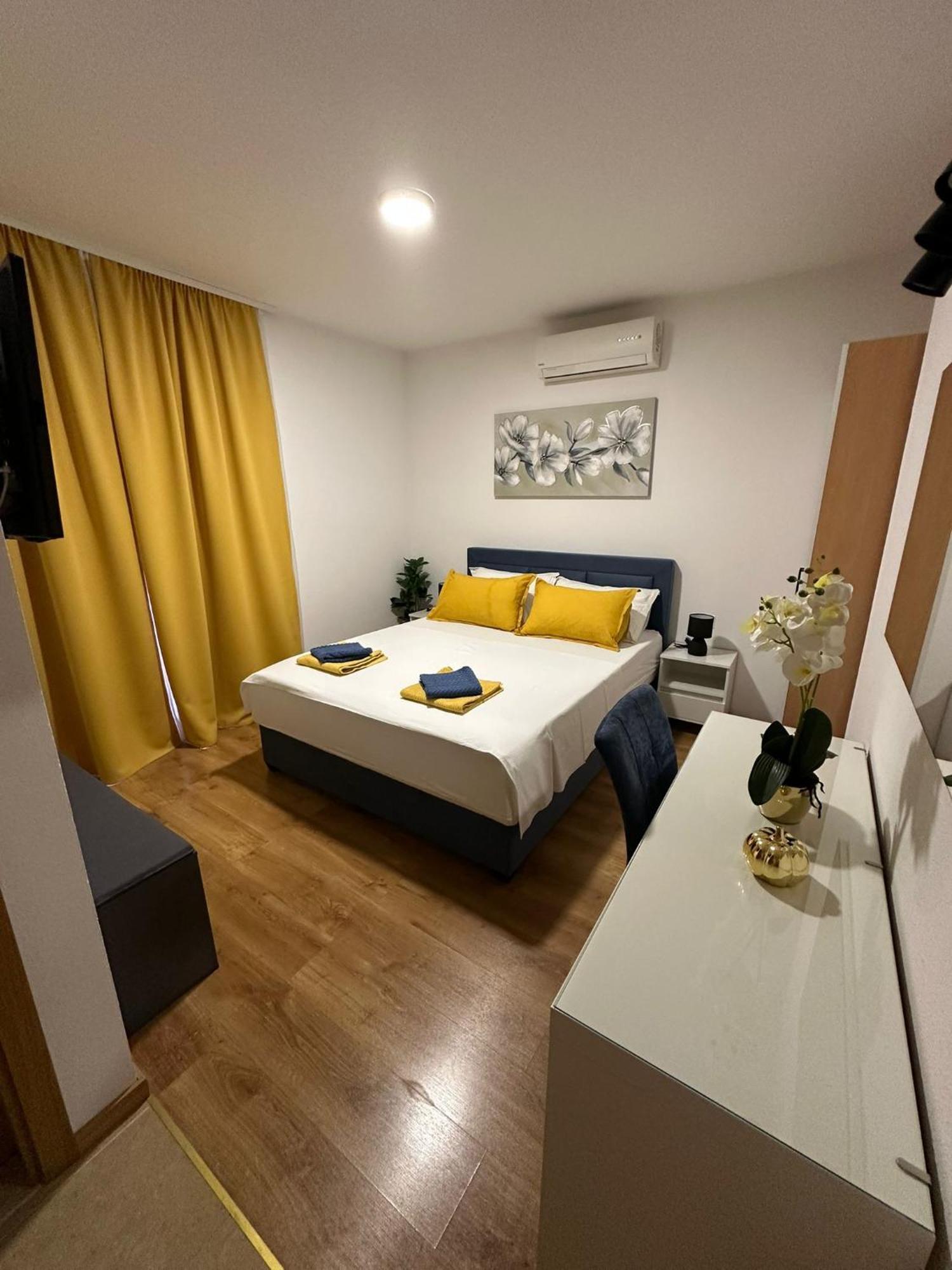 Apartmani Vice Brela Exteriör bild